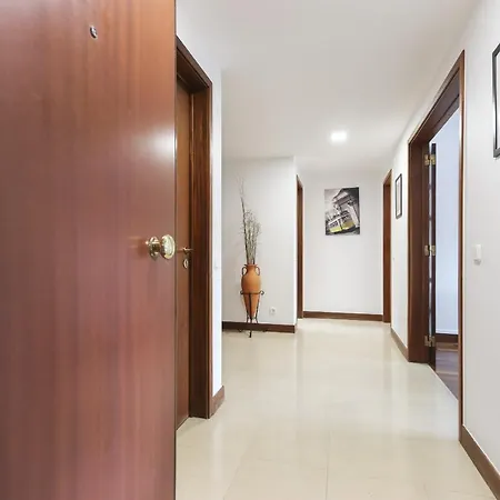 Modern Graca By Homing Apartment Lisbon